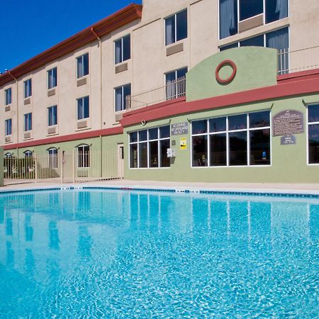 Holiday Inn Express Hotel & Suites Live Oak By Ihg Esterno foto