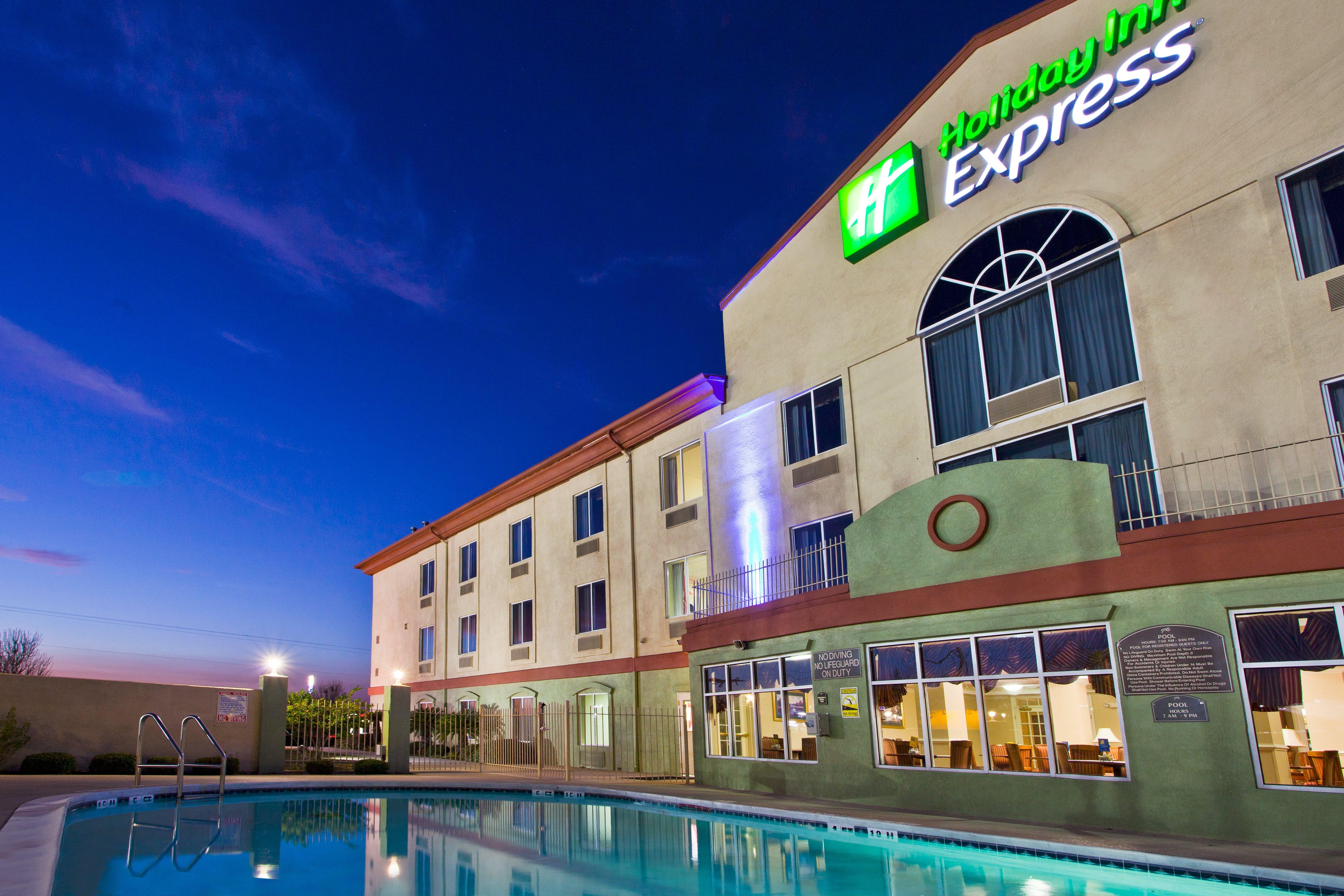 Holiday Inn Express Hotel & Suites Live Oak By Ihg Esterno foto