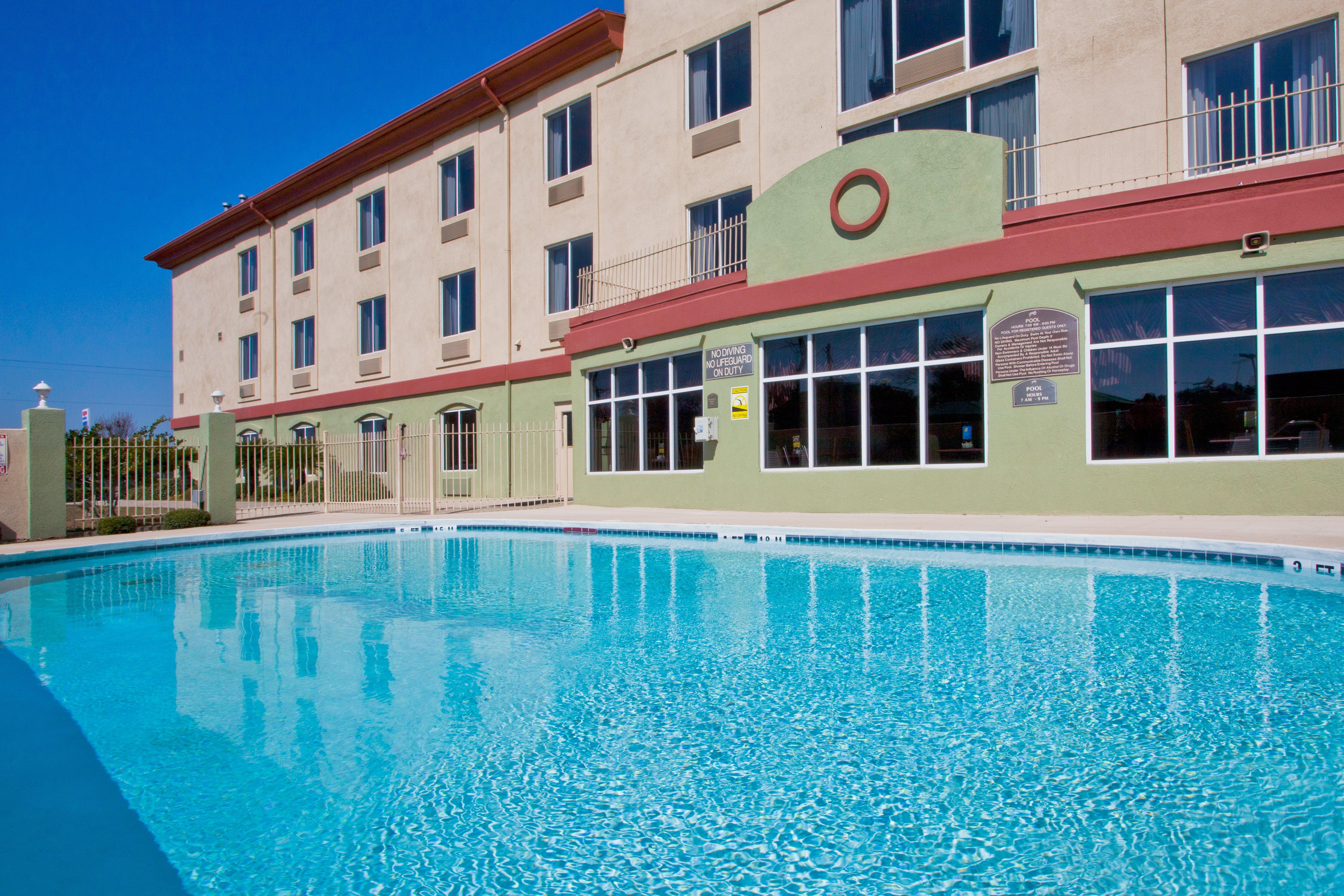 Holiday Inn Express Hotel & Suites Live Oak By Ihg Esterno foto