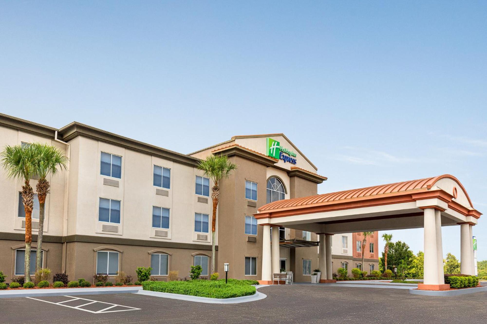 Holiday Inn Express Hotel & Suites Live Oak By Ihg Esterno foto