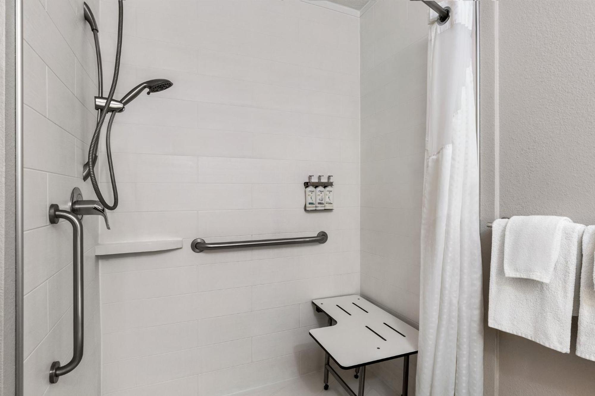 Holiday Inn Express Hotel & Suites Live Oak By Ihg Esterno foto
