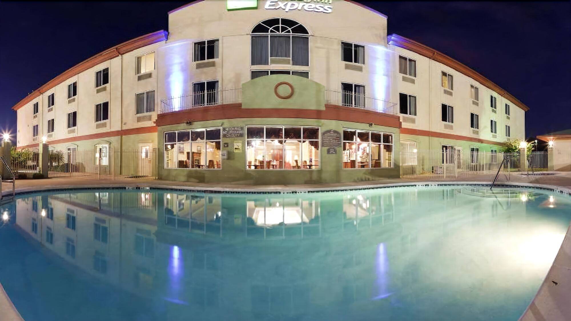 Holiday Inn Express Hotel & Suites Live Oak By Ihg Esterno foto